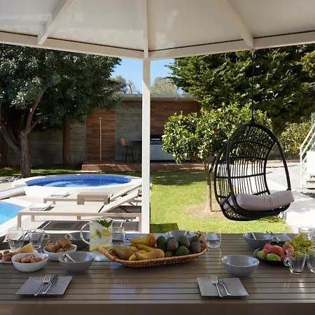 Kastellakia Executive * העיירה רתימנו