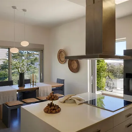 Kastellakia Executive Villa *